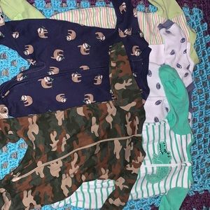 5 sleepwear onesies size newborn